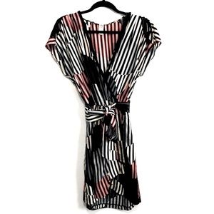 Diane Von Furstenberg 100% Silk Rilla Faux Wrap Mini Dress